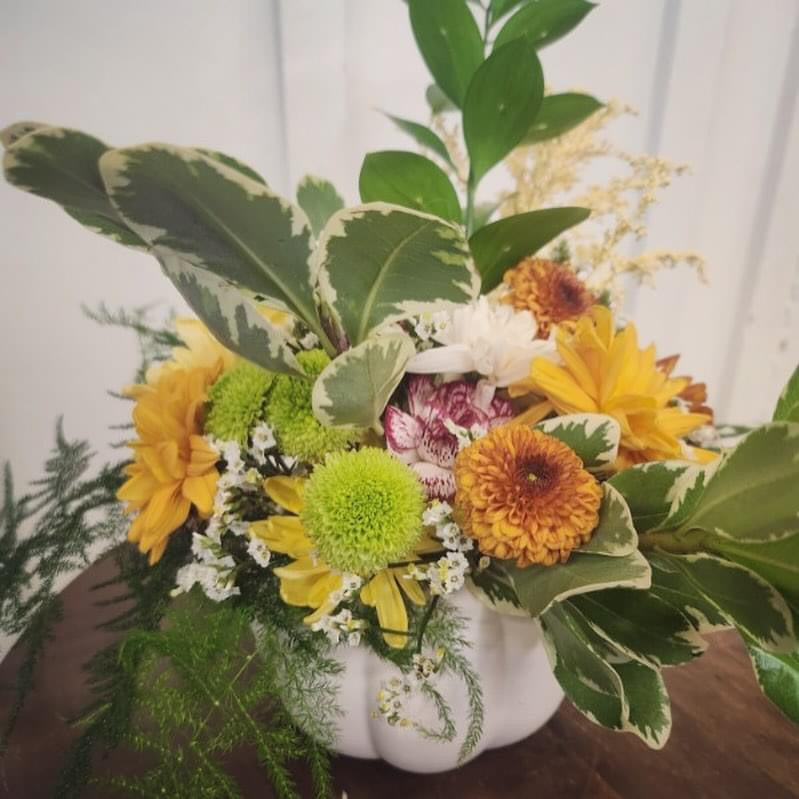 Ceramic Pumpkin Floral Centrepiece