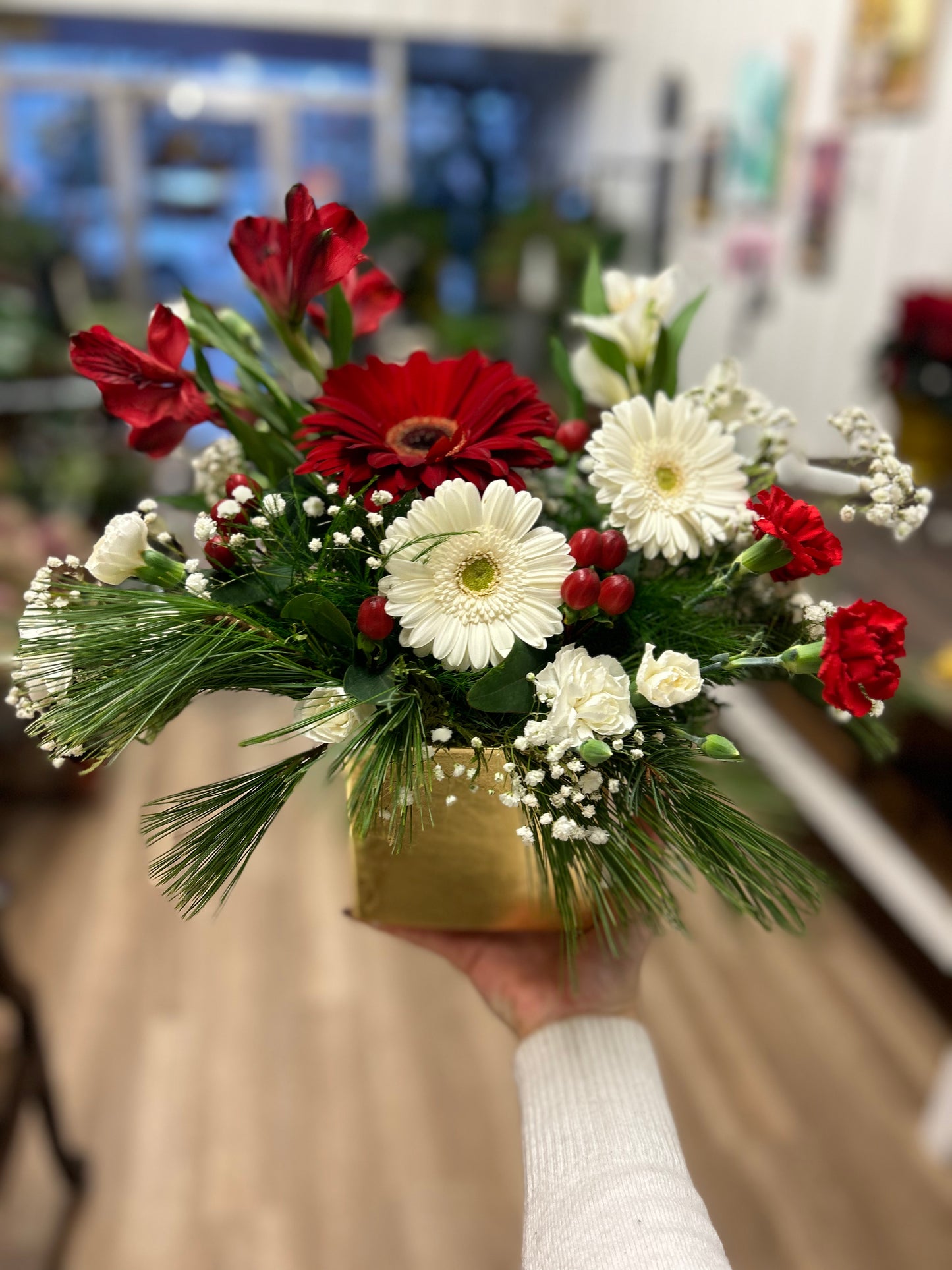 The Clocktower Centrepiece (seasonal arrangement)