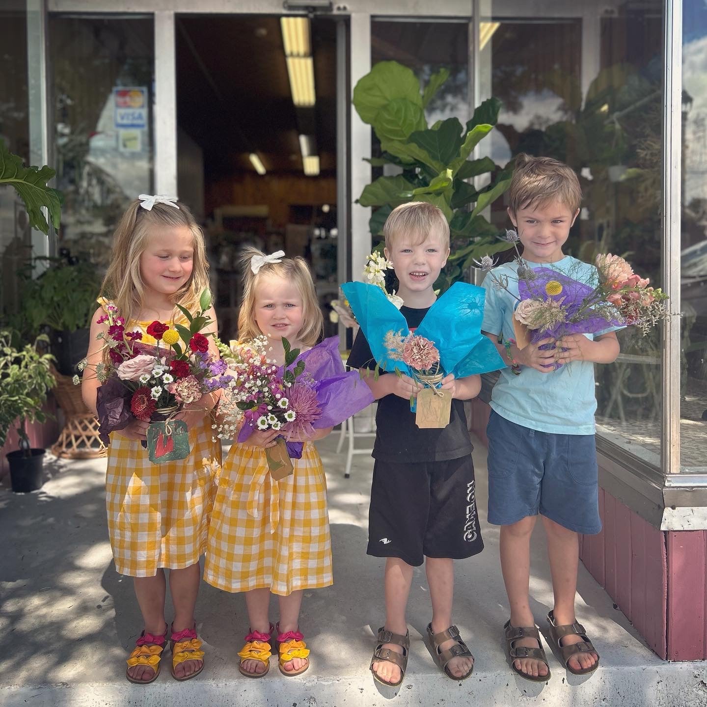 Laurel & Lace Flower and Plant Shop